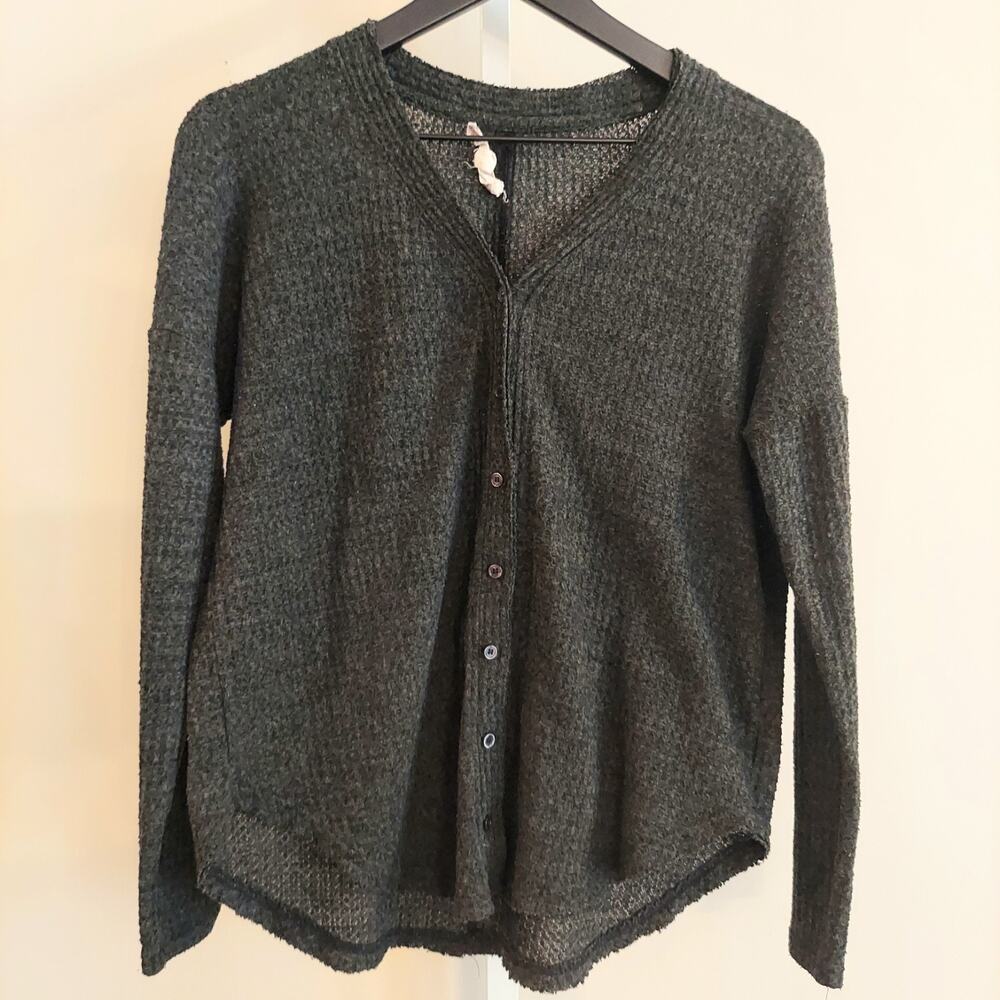 Pink Rose Medium Button Front V-Neck Thermal‎ Long Sleeve Grunge Y2K